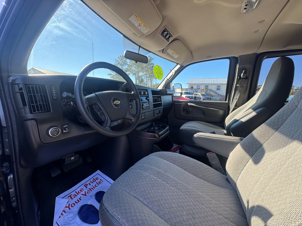 2015 Chevrolet Express - $22,999