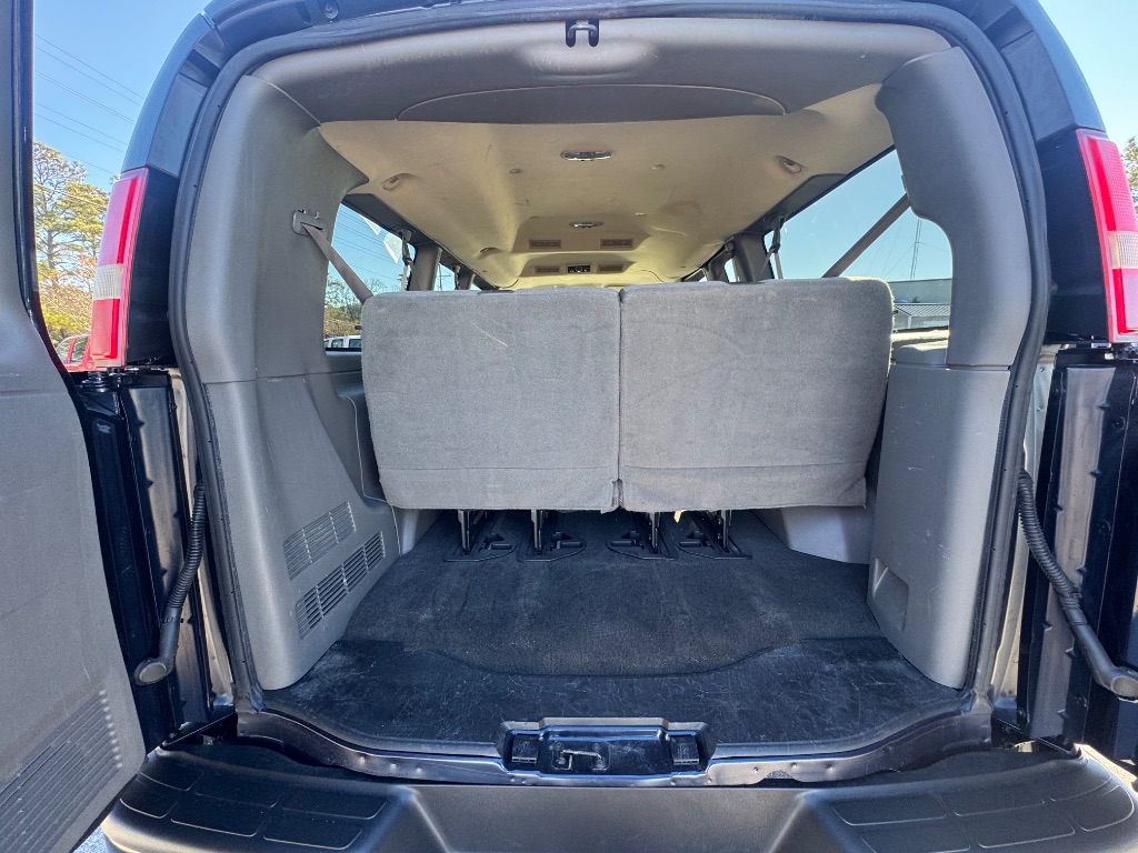 2015 Chevrolet Express - $22,999