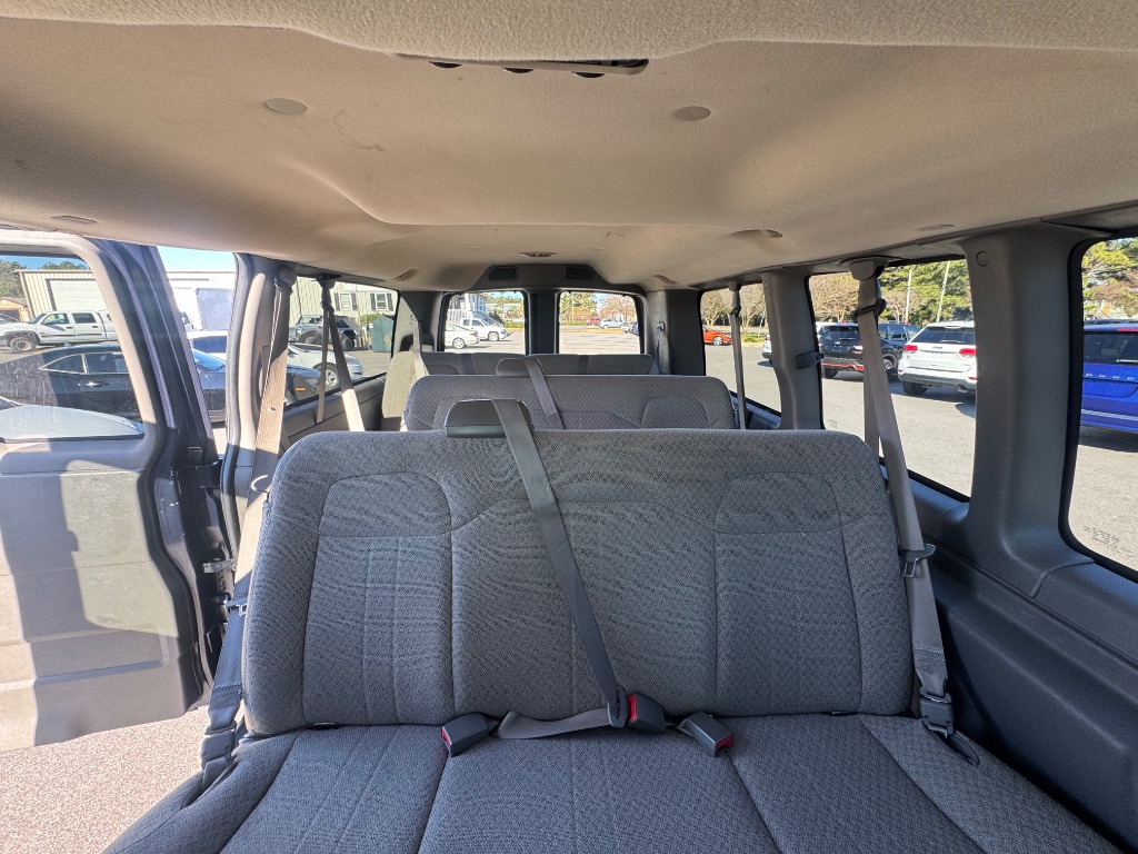 2015 Chevrolet Express - $22,999