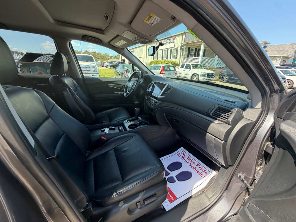 2017 Honda Pilot - $19,895