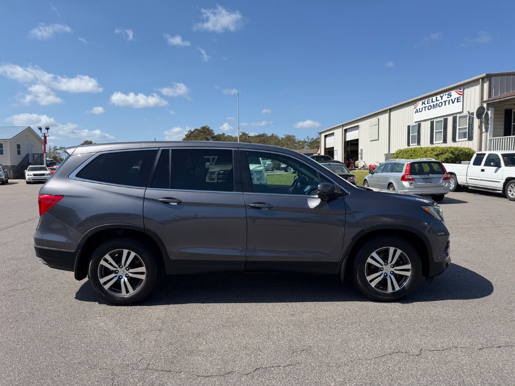 2017 Honda Pilot - $19,895
