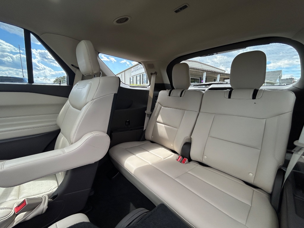 2020 Ford Explorer - $24,997