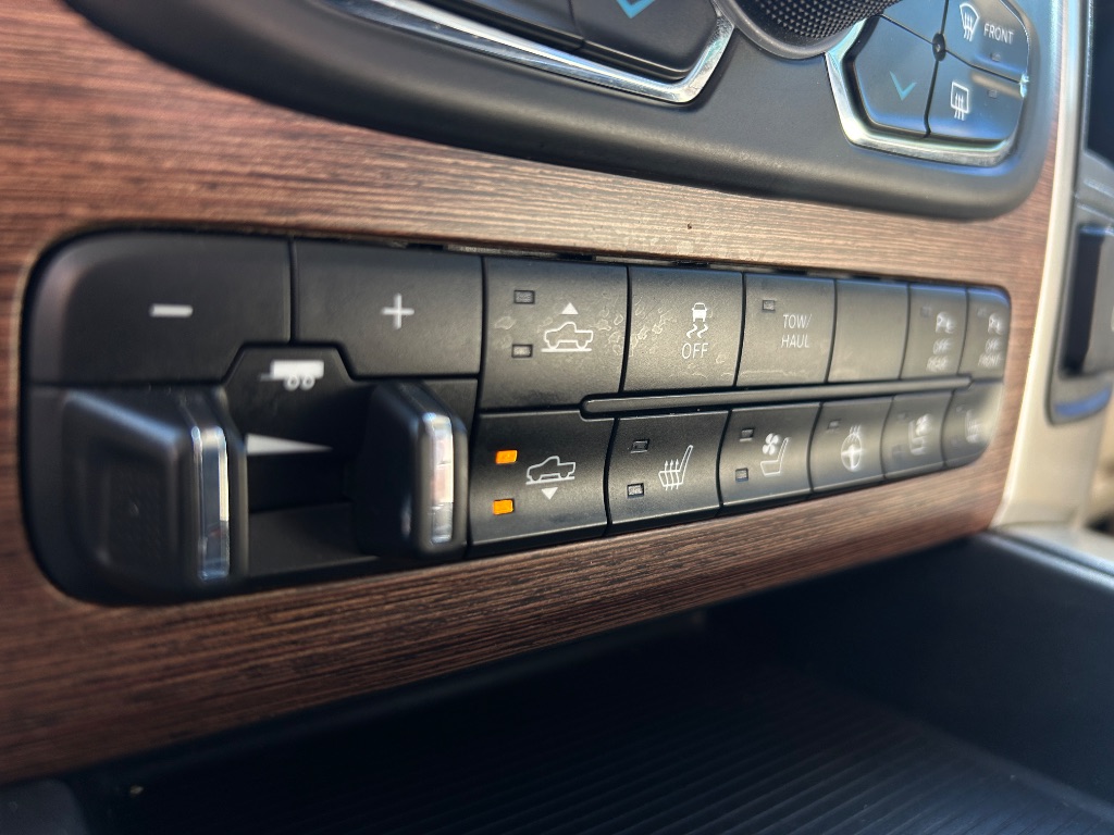 2014 Ram 1500 - $23,997