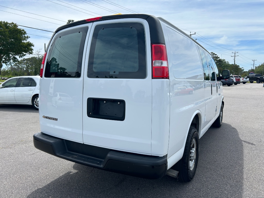 2017 Chevrolet Express - $18,295