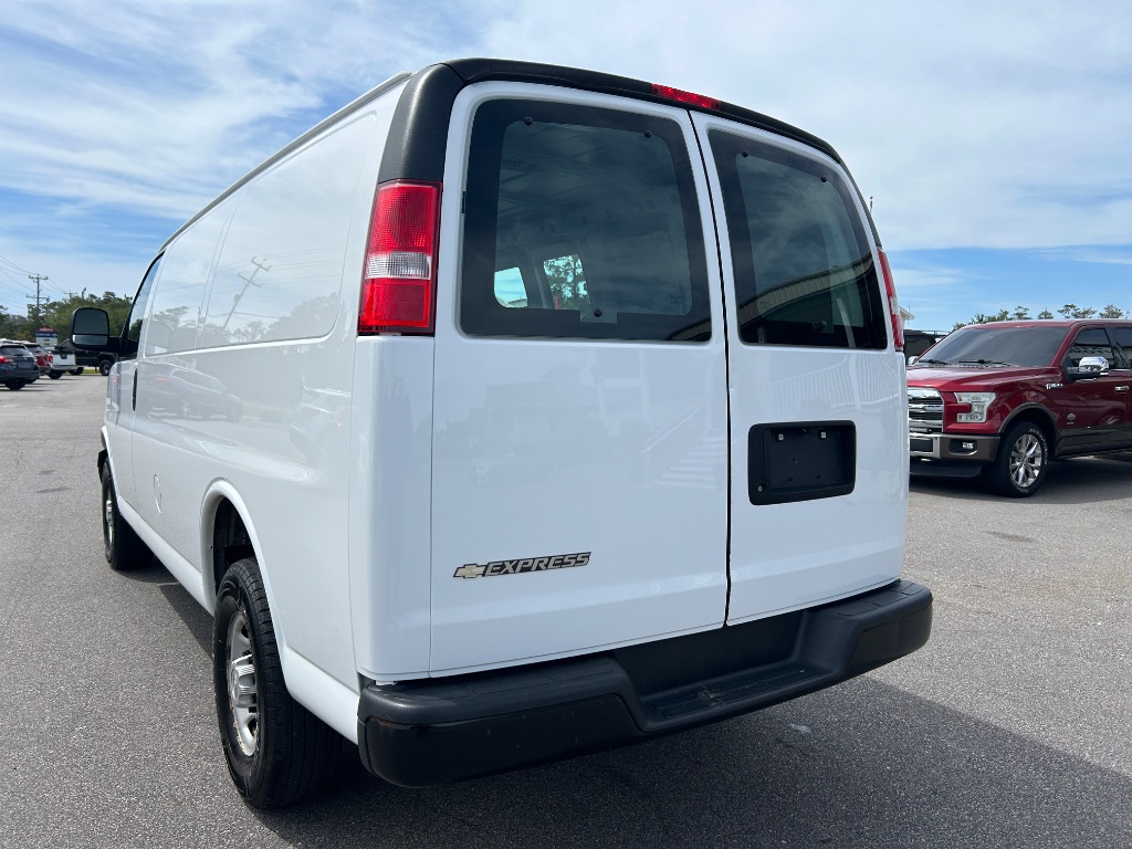 2017 Chevrolet Express - $18,295