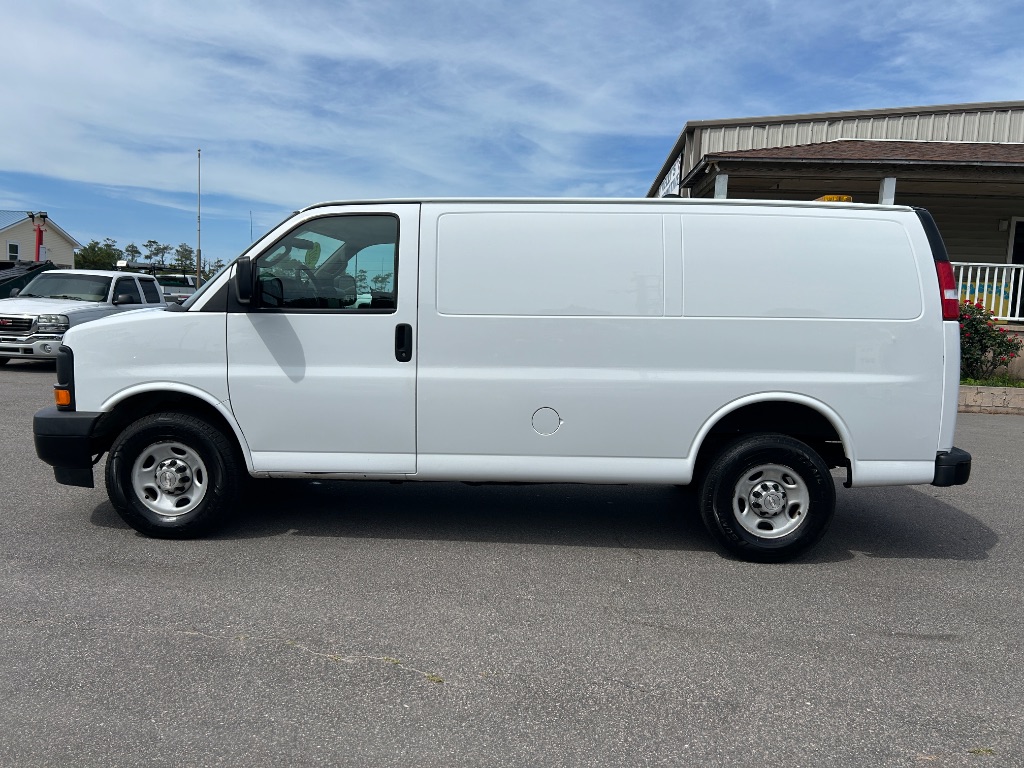 2017 Chevrolet Express - $18,295