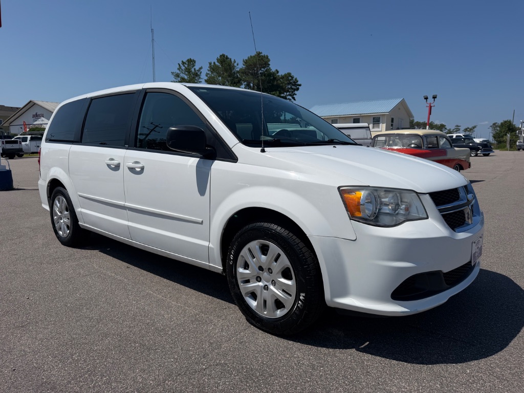 2014 Dodge Grand Caravan - $11,750