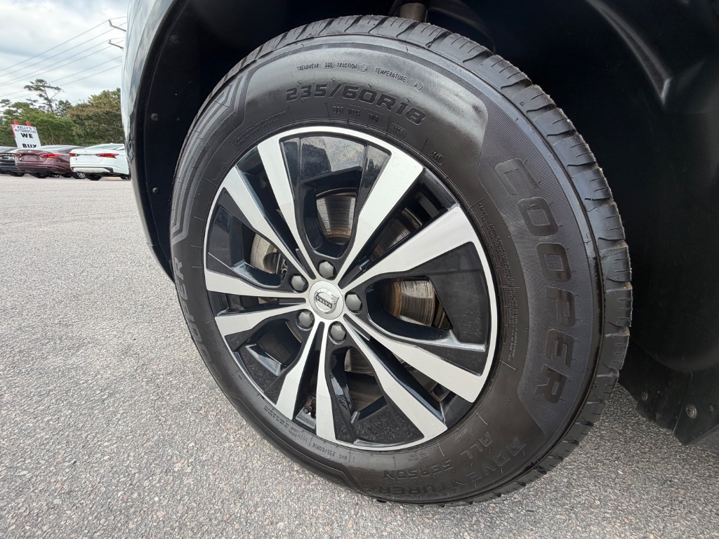 2023 Volvo XC60 - $23,189