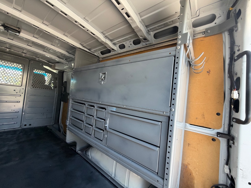 2020 Nissan NV 2500 - $18,963