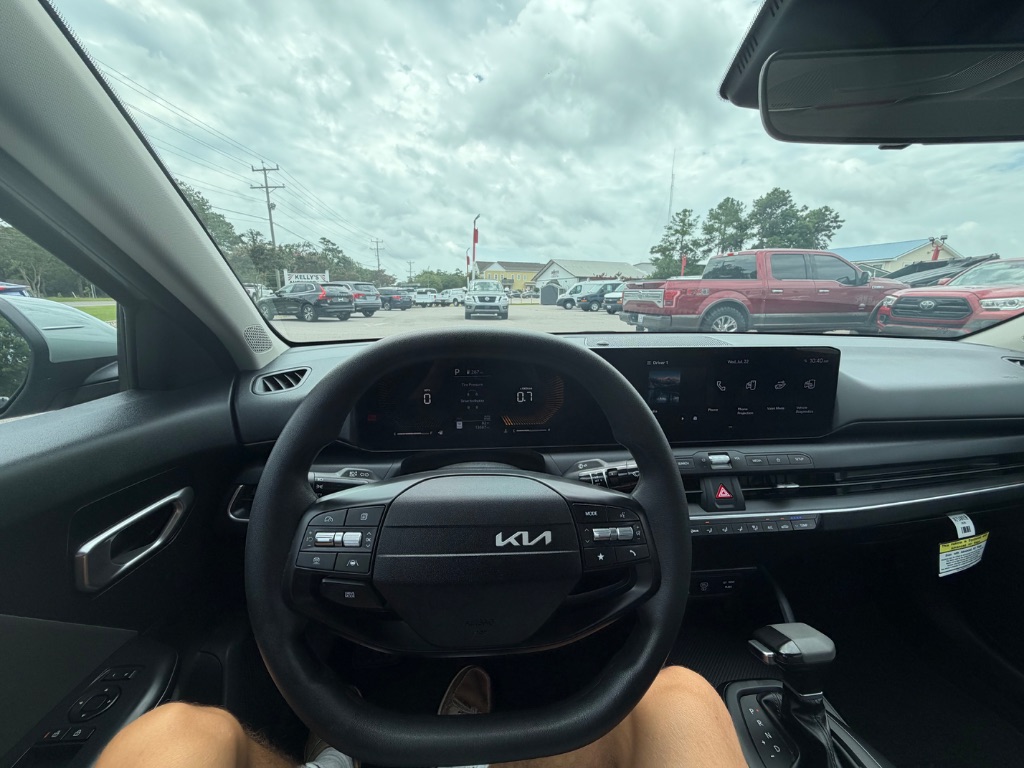 2025 Kia K4 - $22,995