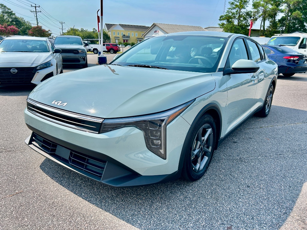 2025 Kia K4 - $22,776