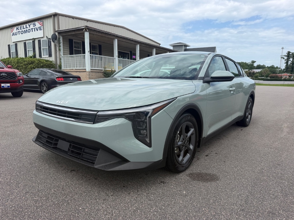 2025 Kia K4 - $22,995