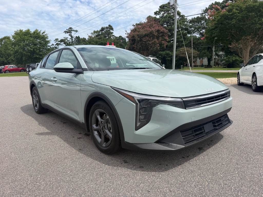 2025 Kia K4 - $22,995