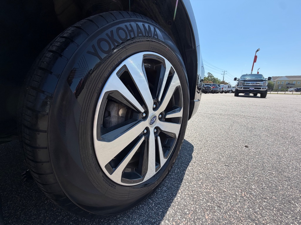 2019 Subaru Outback - $17,995