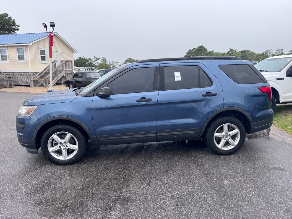 2018 Ford Explorer - $15,990