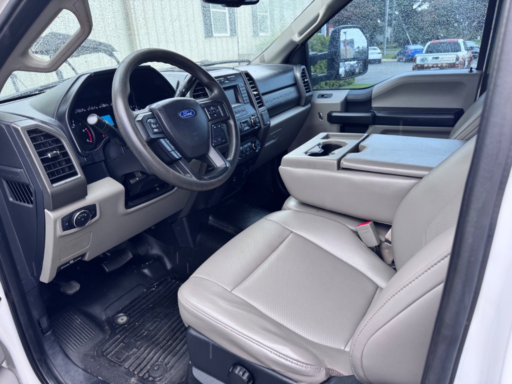 2019 Ford F-550 - $39,990