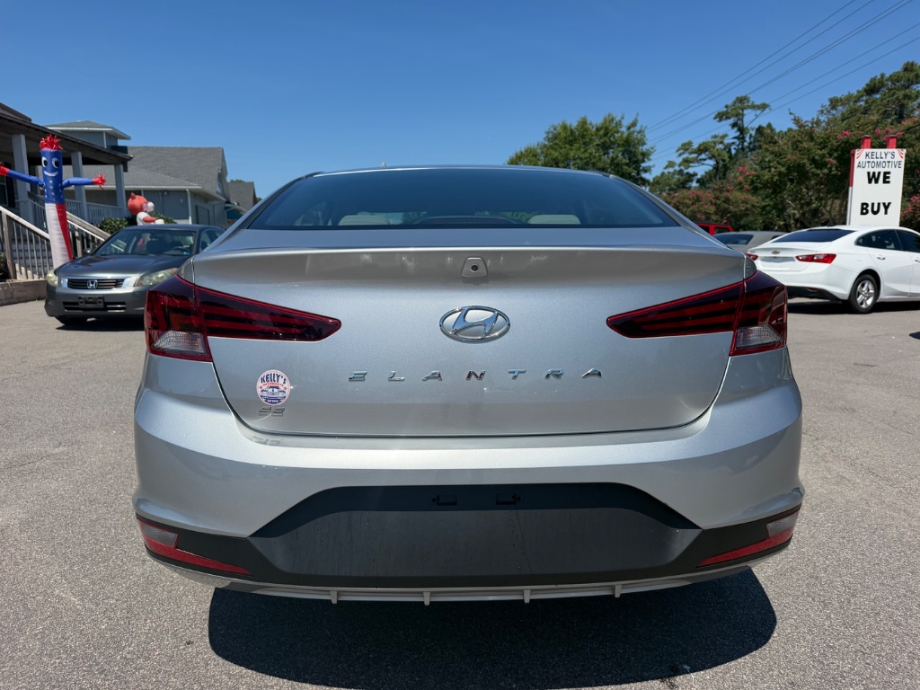 2020 Hyundai Elantra - $17,107