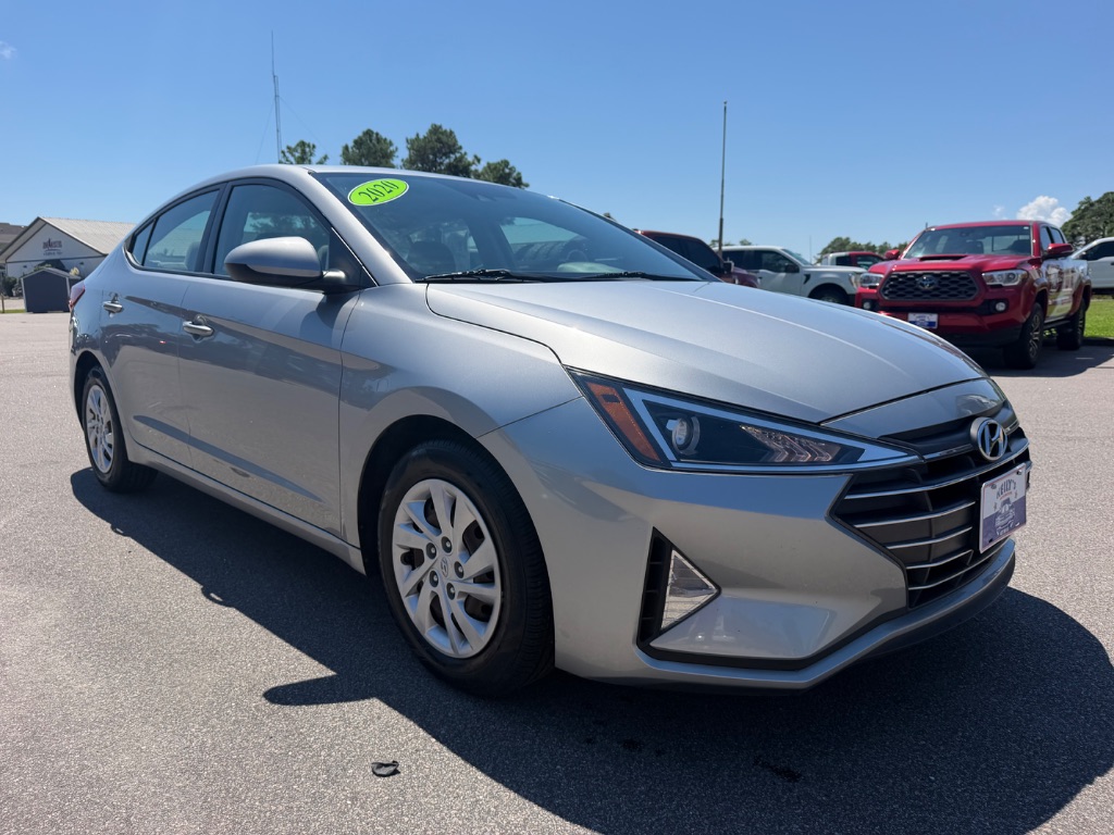 2020 Hyundai Elantra - $17,107