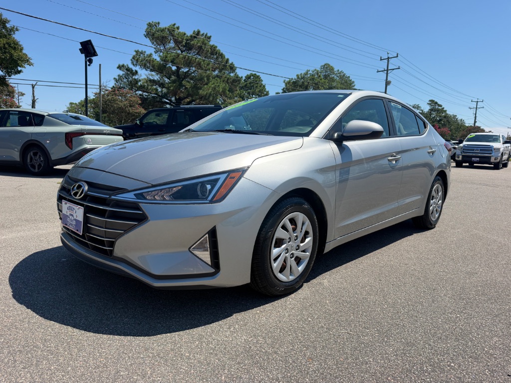 2020 Hyundai Elantra - $17,107