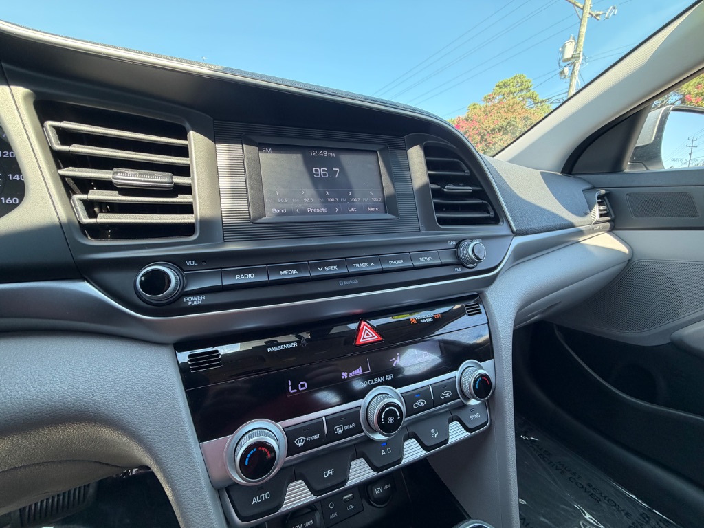2020 Hyundai Elantra - $17,107