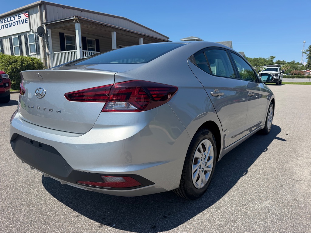 2020 Hyundai Elantra - $17,107