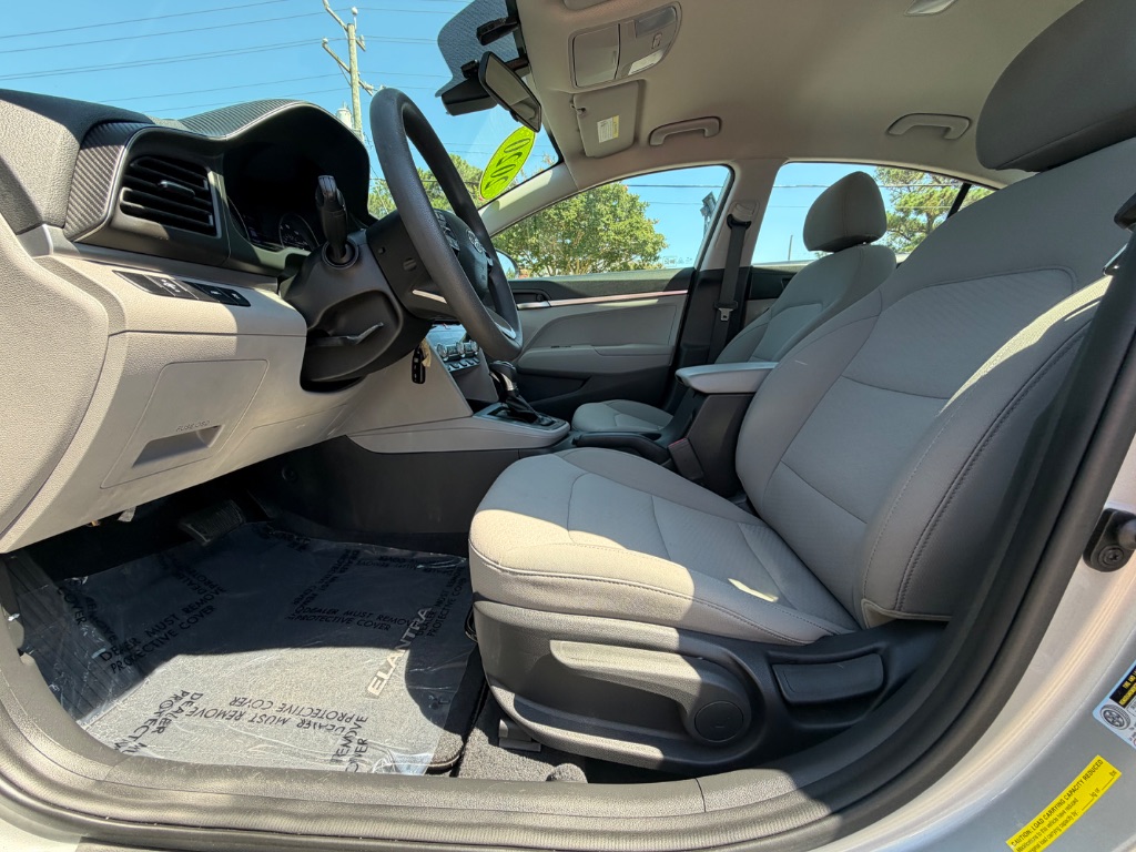 2020 Hyundai Elantra - $17,107