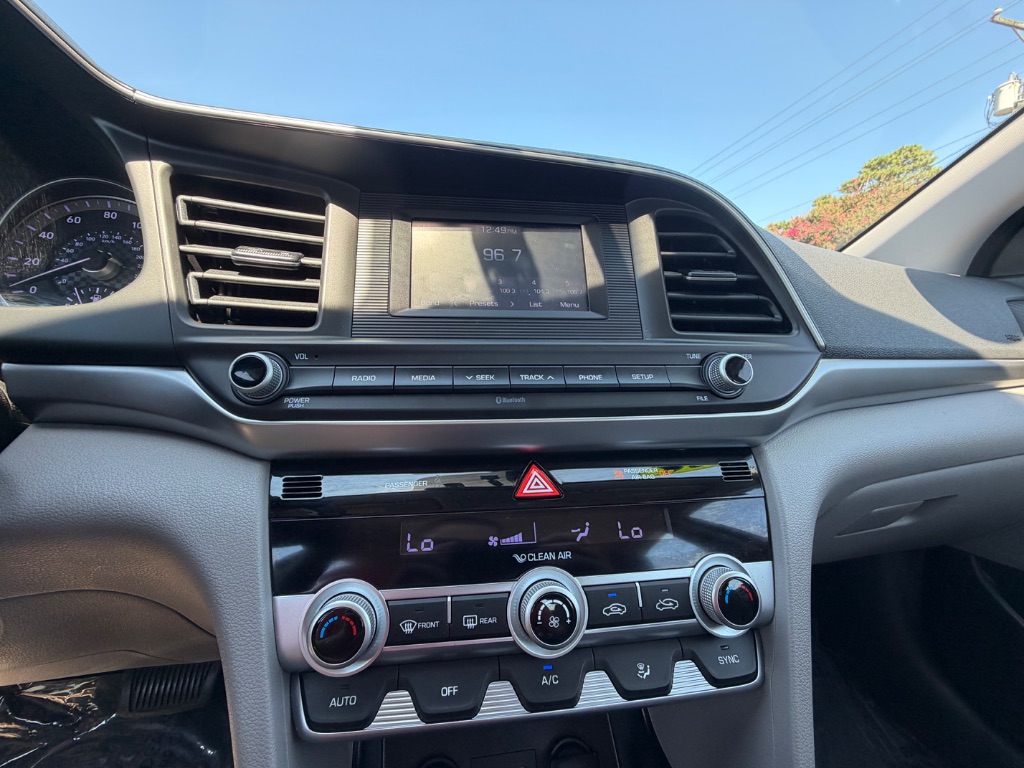 2020 Hyundai Elantra - $17,107