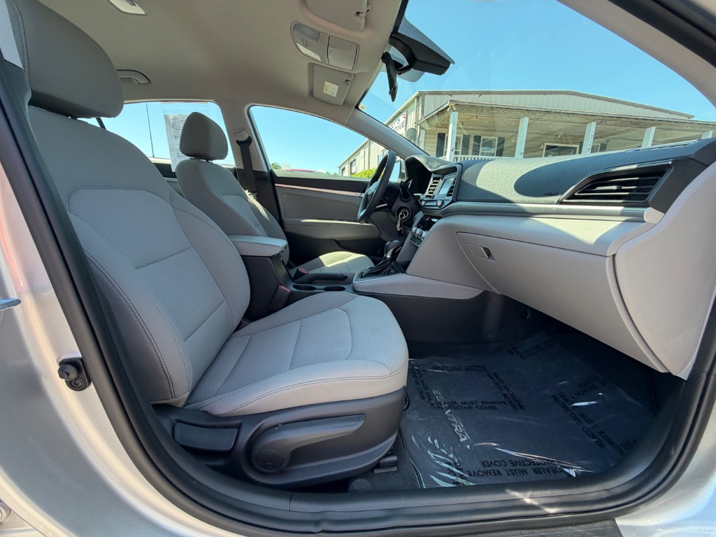 2020 Hyundai Elantra - $17,107