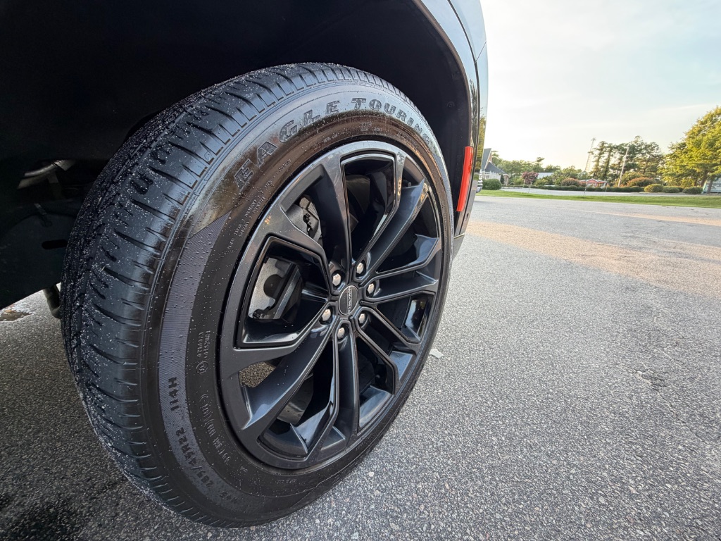 2023 Jeep Grand Wagoneer - $52,999