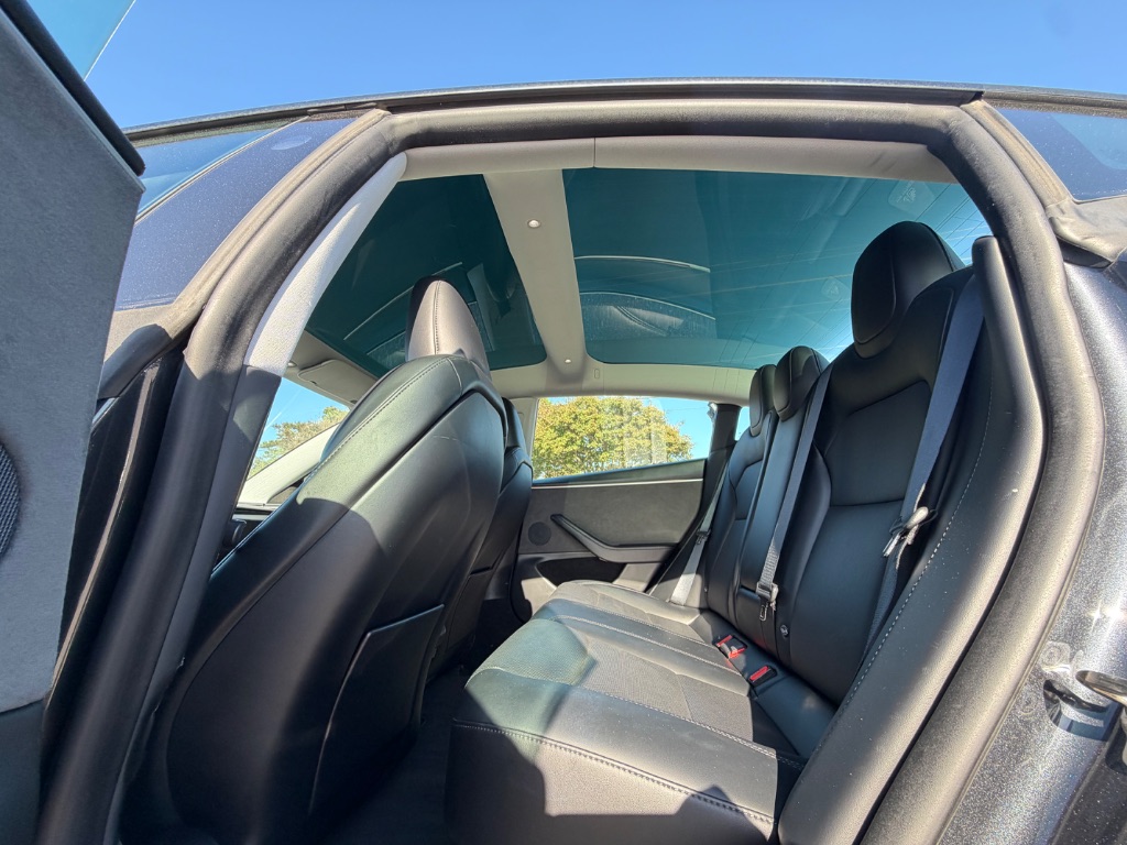 2024 Tesla Model 3 - $31,999