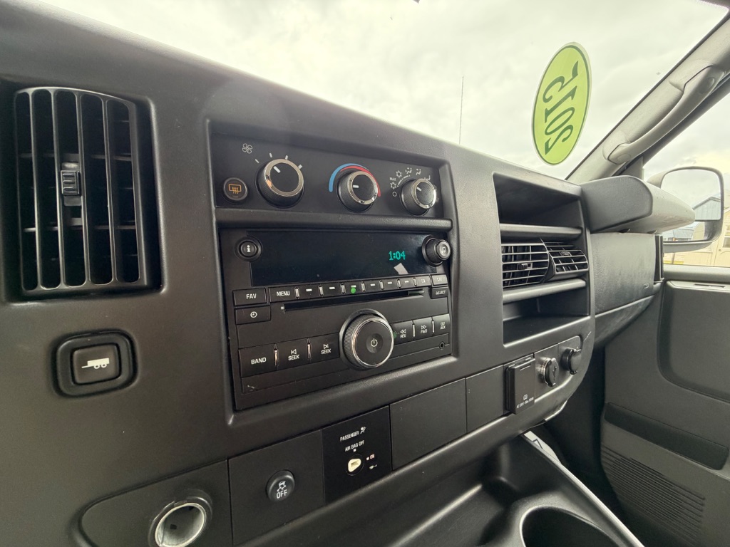 2015 Chevrolet Express - $24,998