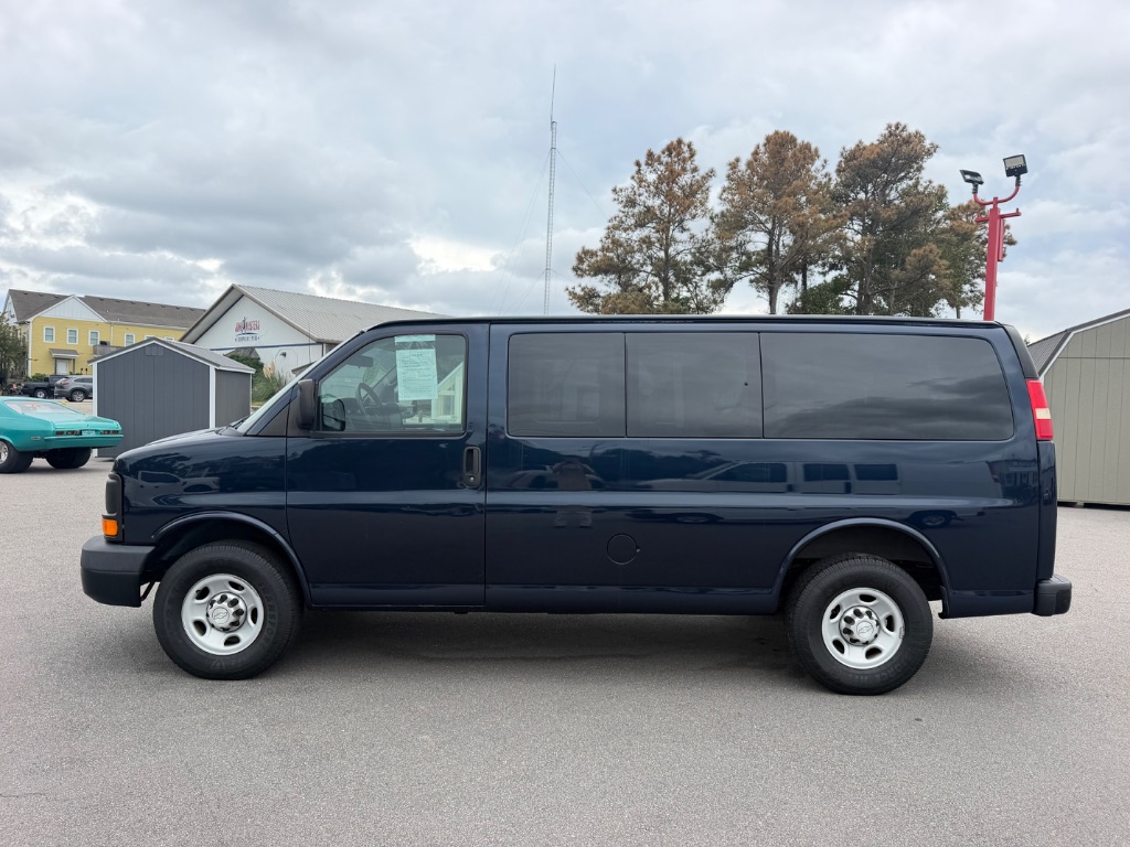 2015 Chevrolet Express - $24,998