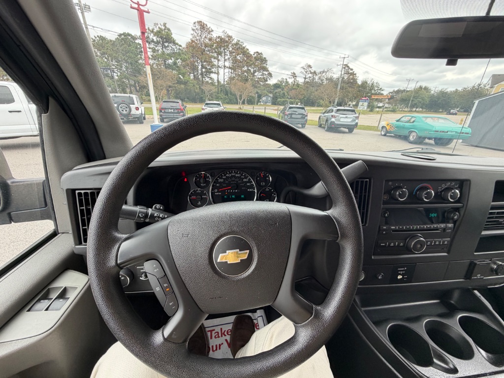 2015 Chevrolet Express - $24,998