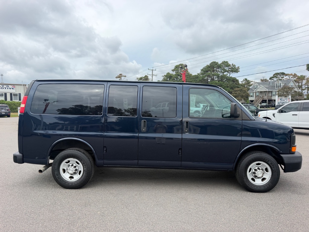 2015 Chevrolet Express - $24,998
