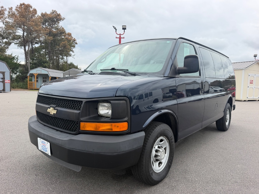 2015 Chevrolet Express - $24,998