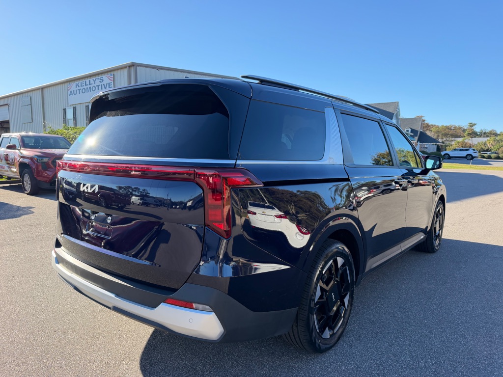 2025 Kia Carnival - $33,995