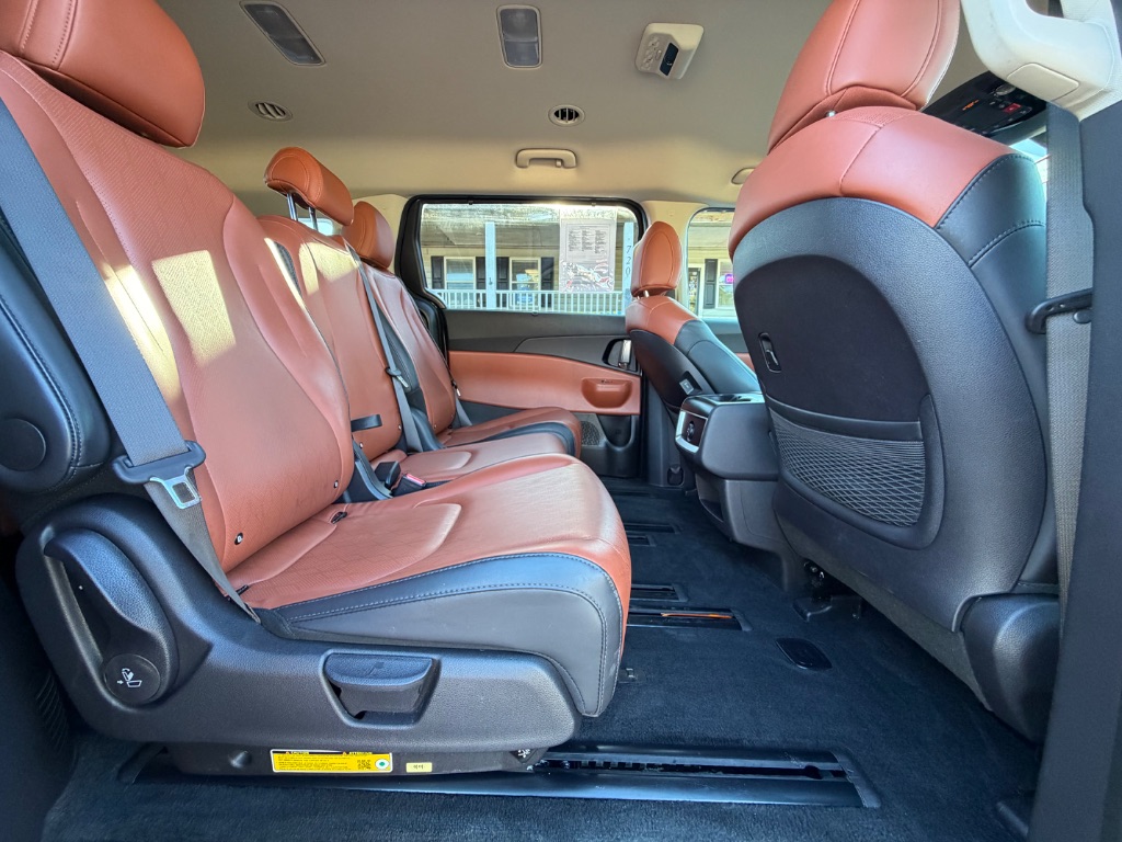 2025 Kia Carnival - $33,995