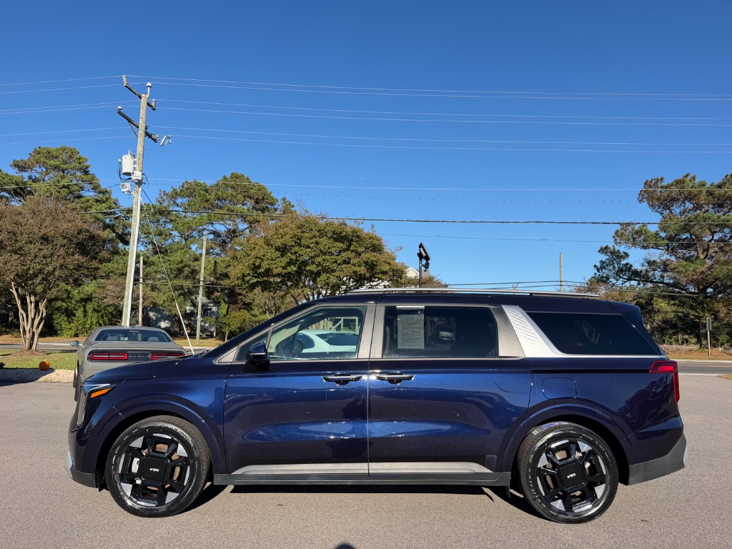 2025 Kia Carnival - $33,995