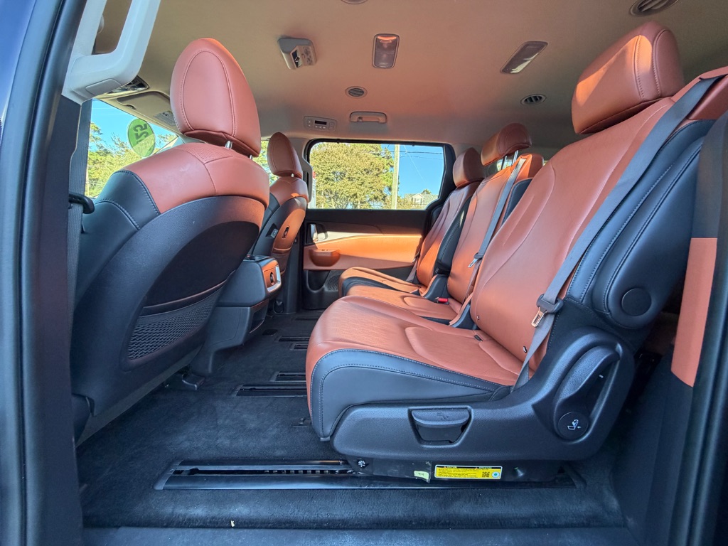 2025 Kia Carnival - $33,995