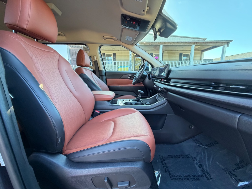2025 Kia Carnival - $33,995