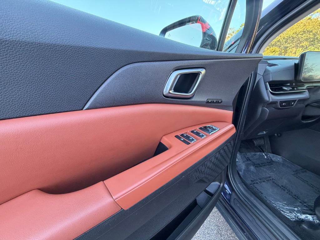 2025 Kia Carnival - $33,995