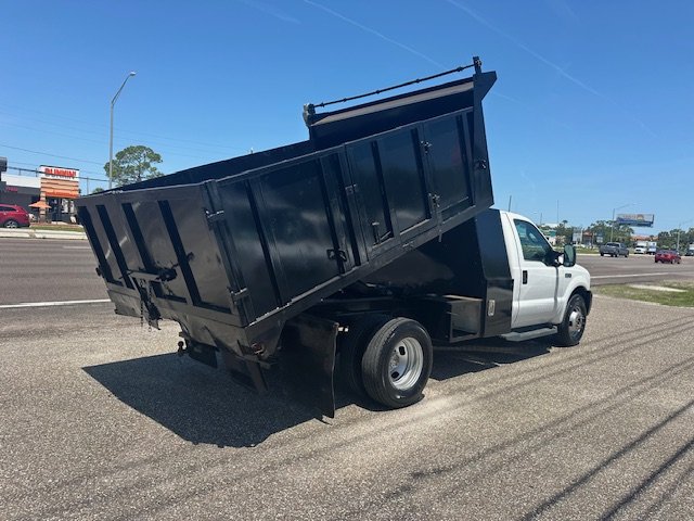 2006 Ford F-350 Super Duty - $19,900