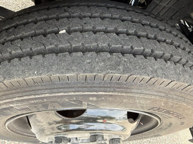 2005 Isuzu Npr/npr-hd - $23,900
