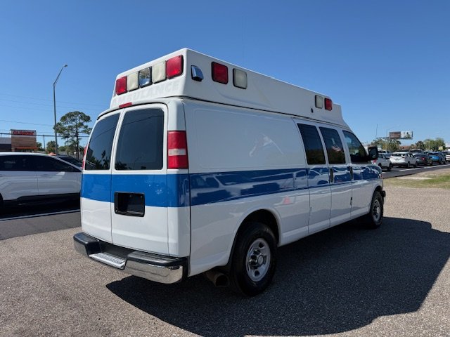 2012 Chevrolet Express - $15,900