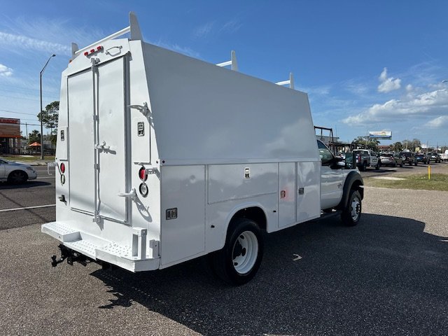 2011 Ford F-450 - $21,900