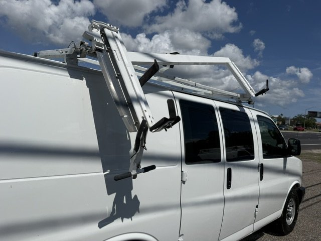 2017 Chevrolet Express - $14,900