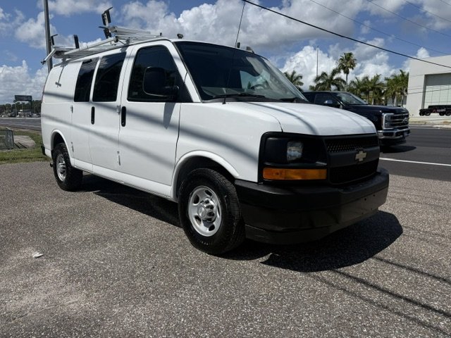 2017 Chevrolet Express - $14,900