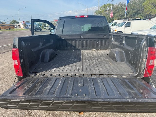 2011 Chevrolet Silverado 1500 - $9,900