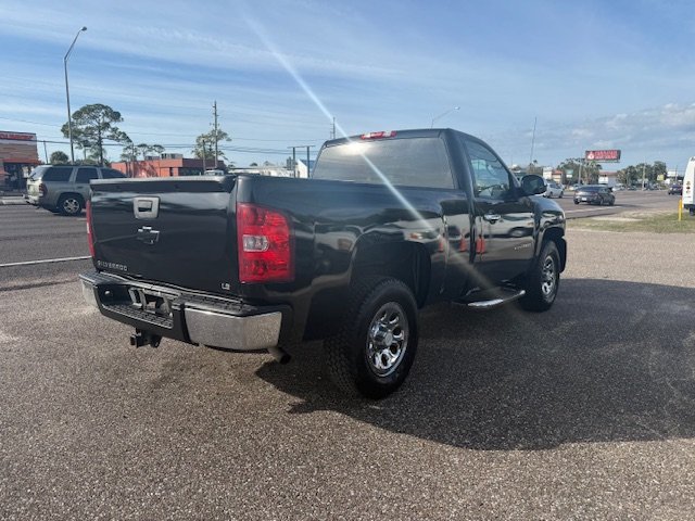 2011 Chevrolet Silverado 1500 - $9,900
