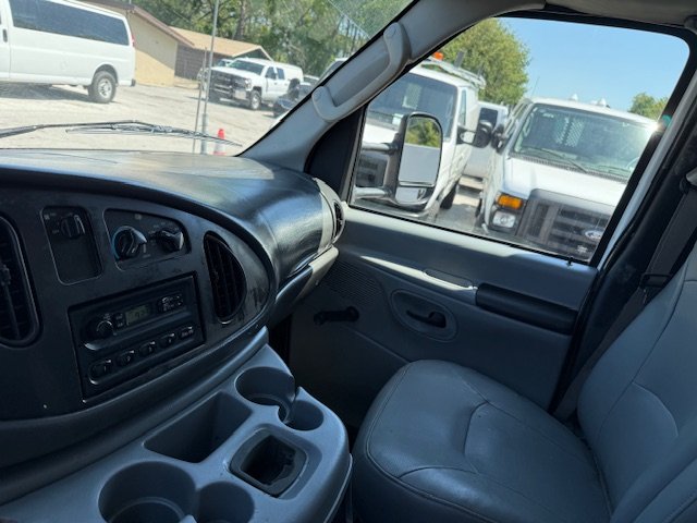 2003 Ford E-450 - $17,900